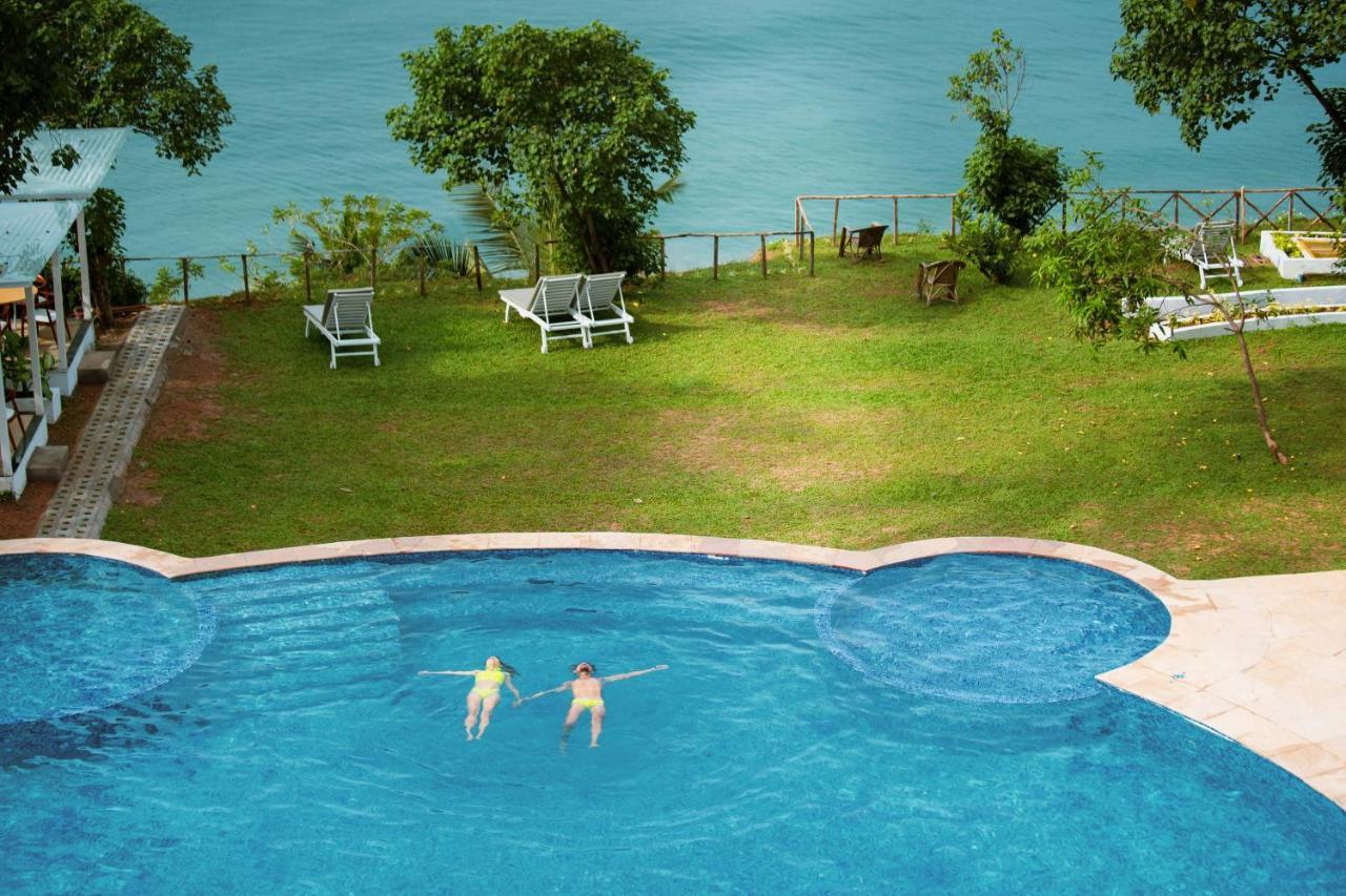 Elixir Cliff Beach Resort&Spa Varkala Exterior foto