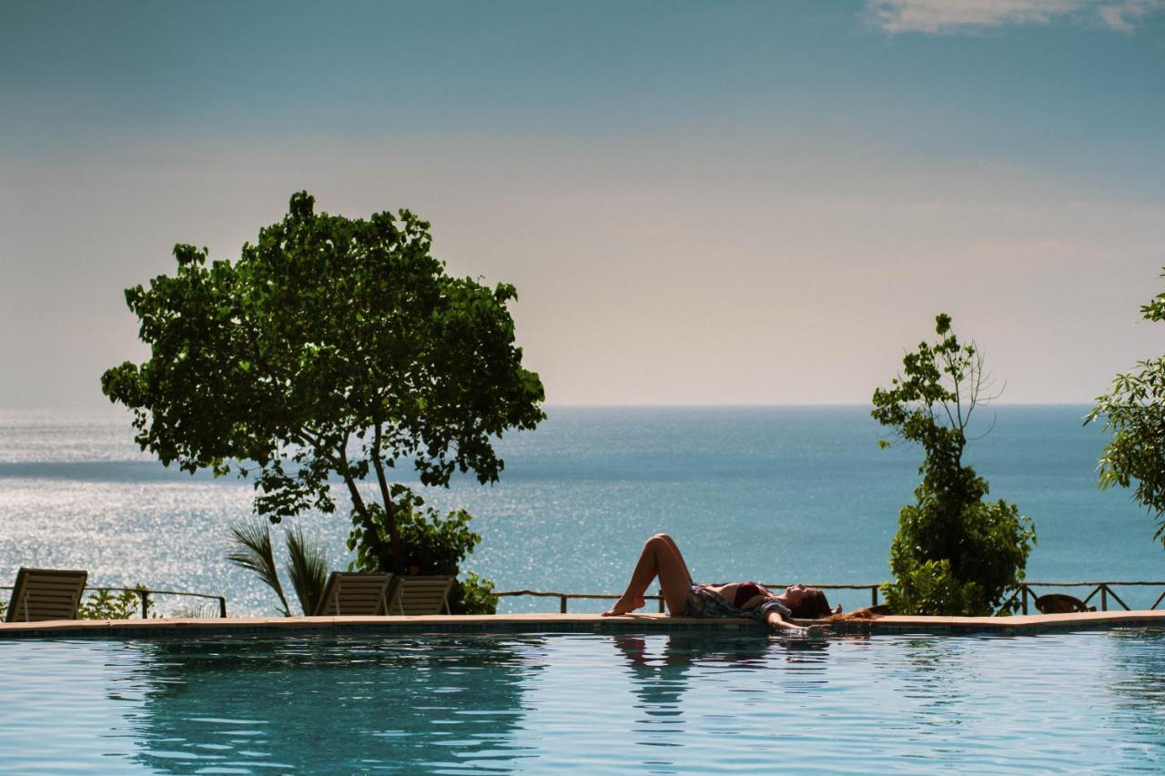Elixir Cliff Beach Resort&Spa Varkala Exterior foto